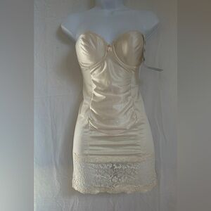 Body shaping under garment NWT 36 B